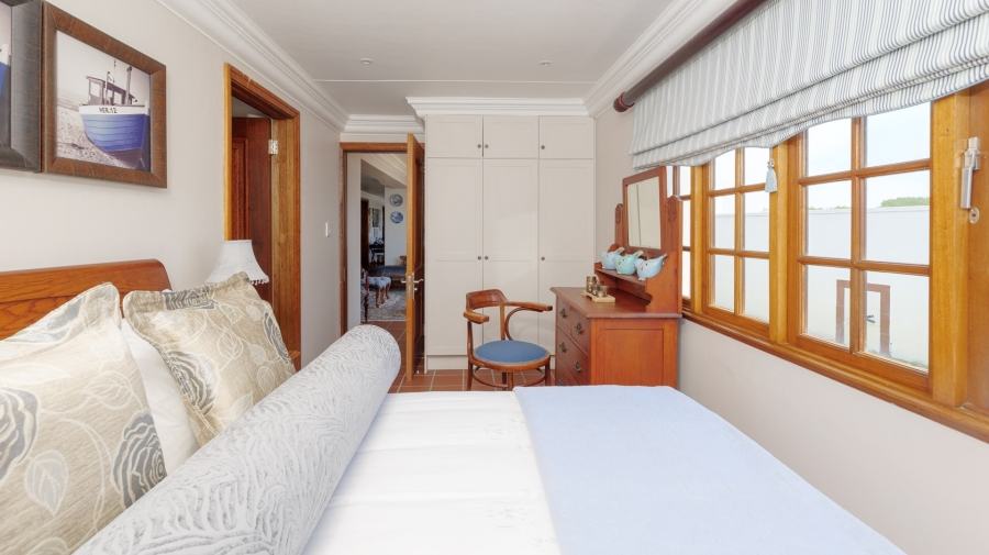 5 Bedroom Property for Sale in Arniston Western Cape
